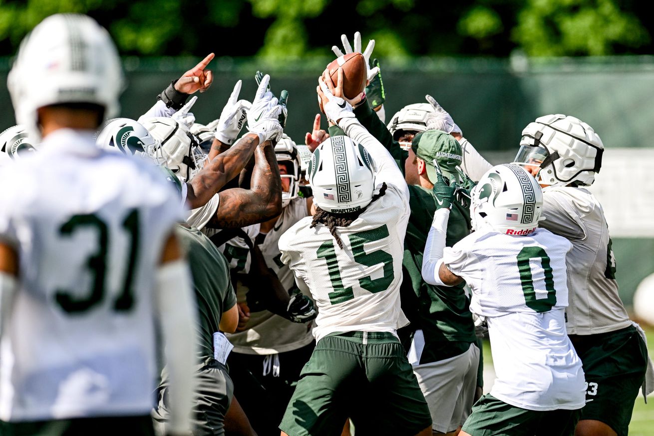 Syndication: Lansing State Journal