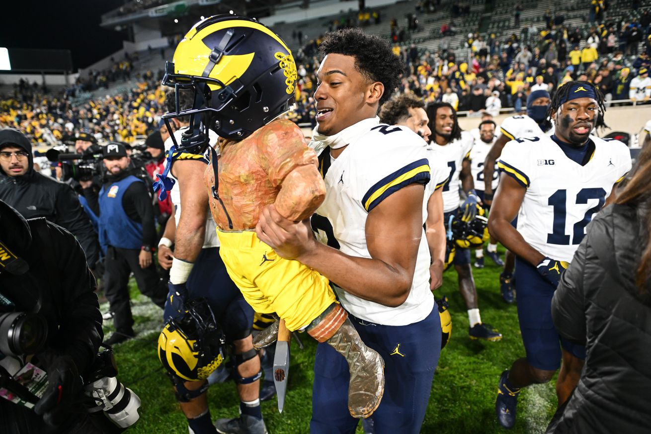 COLLEGE FOOTBALL: OCT 21 Michigan at Michigan State