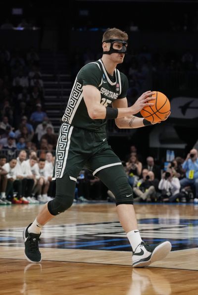 NCAA Basketball: NCAA Tournament Second Round-Michigan State vs North Carolina