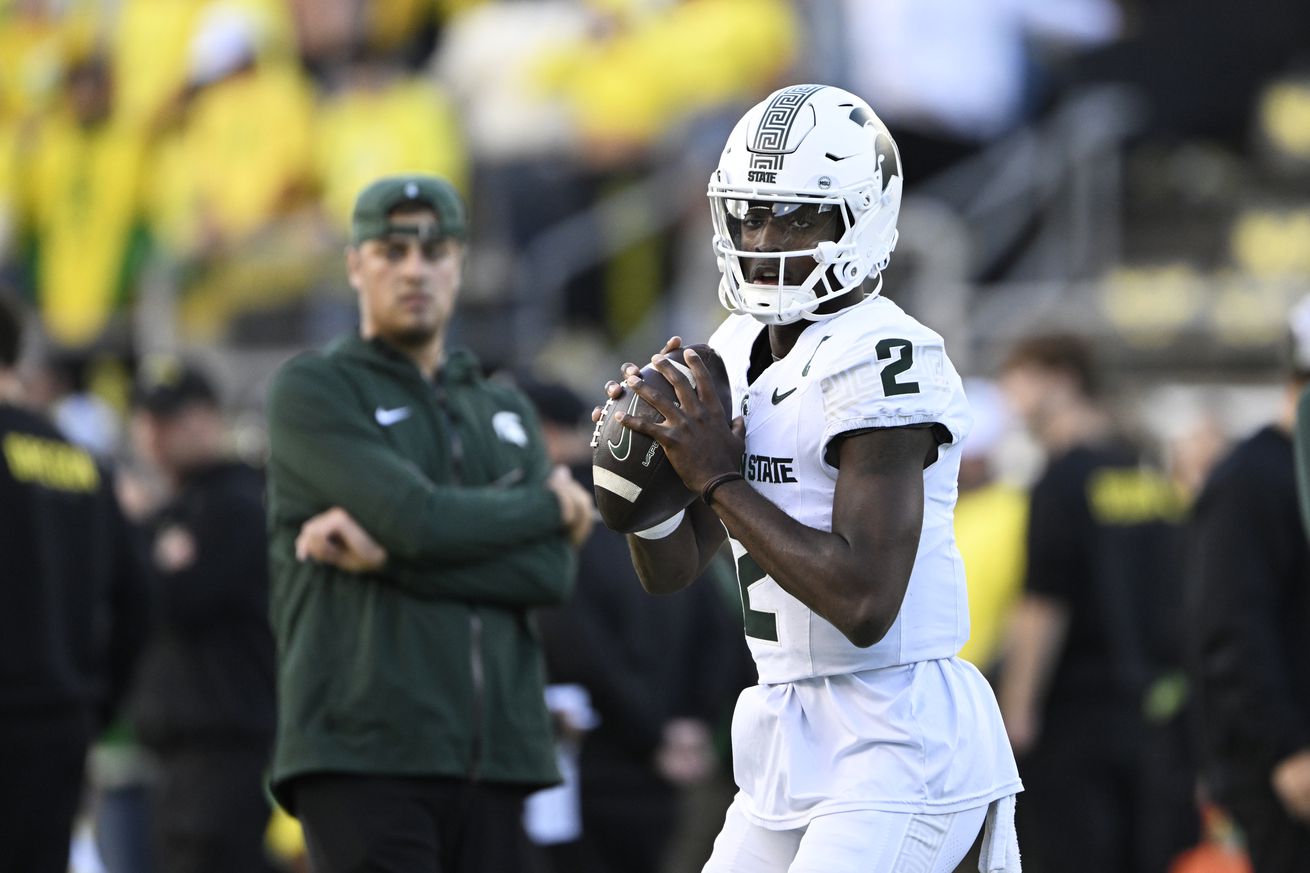 NCAA Football: Michigan State at Oregon