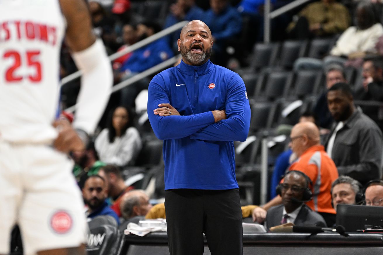 NBA: Preseason-Cleveland Cavaliers at Detroit Pistons