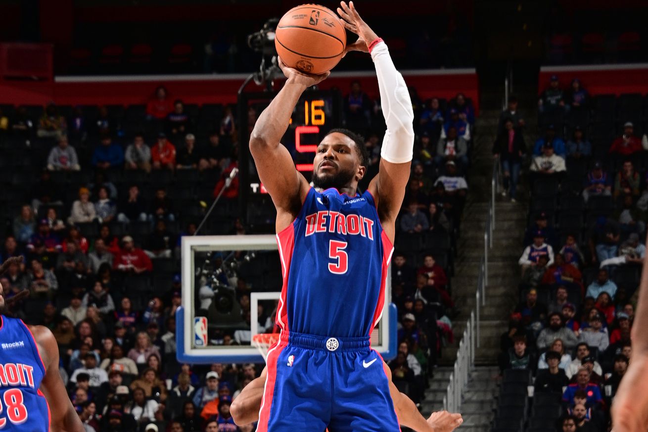 New York Knicks v Detroit Pistons