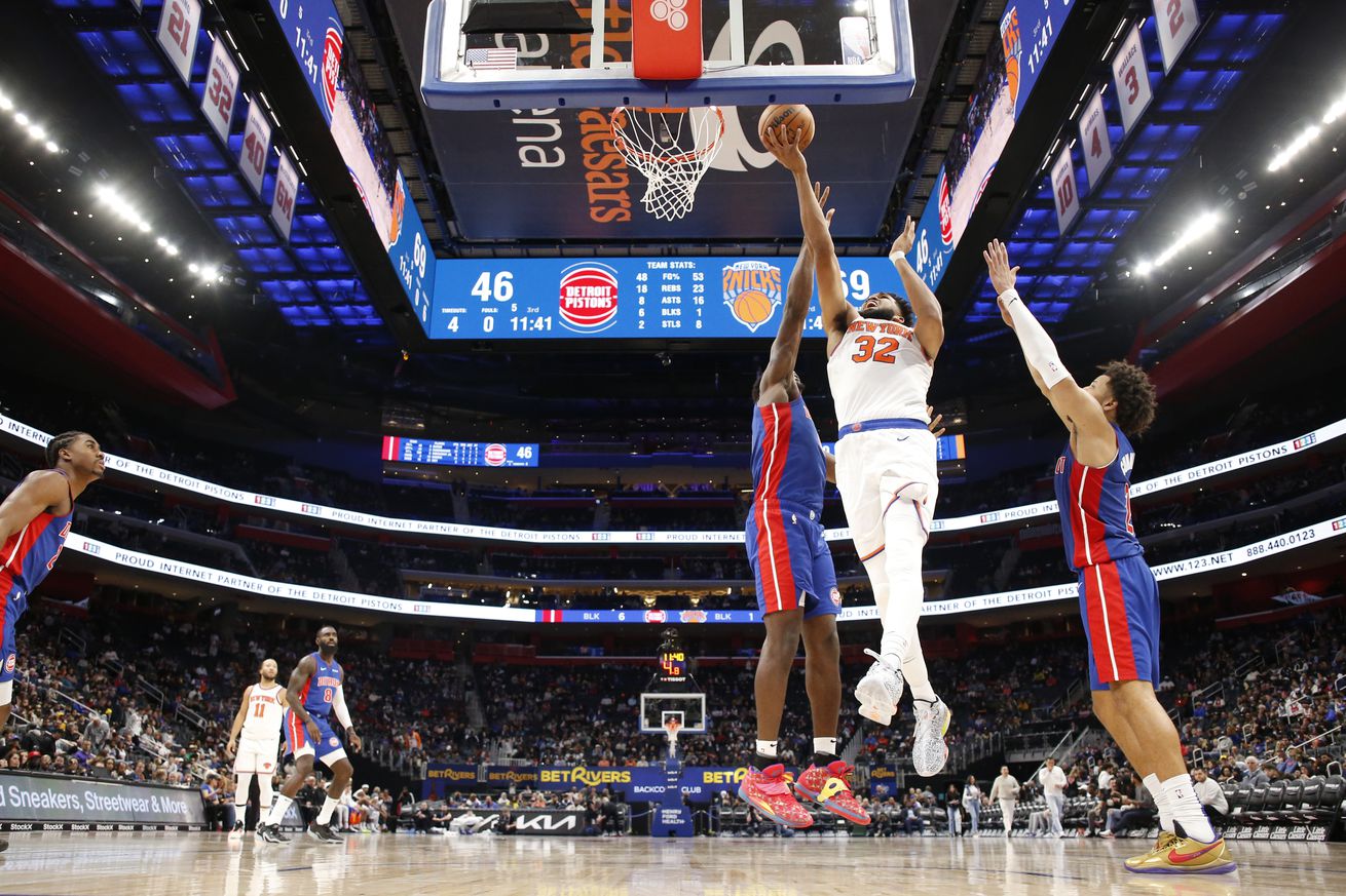 New York Knicks v Detroit Pistons