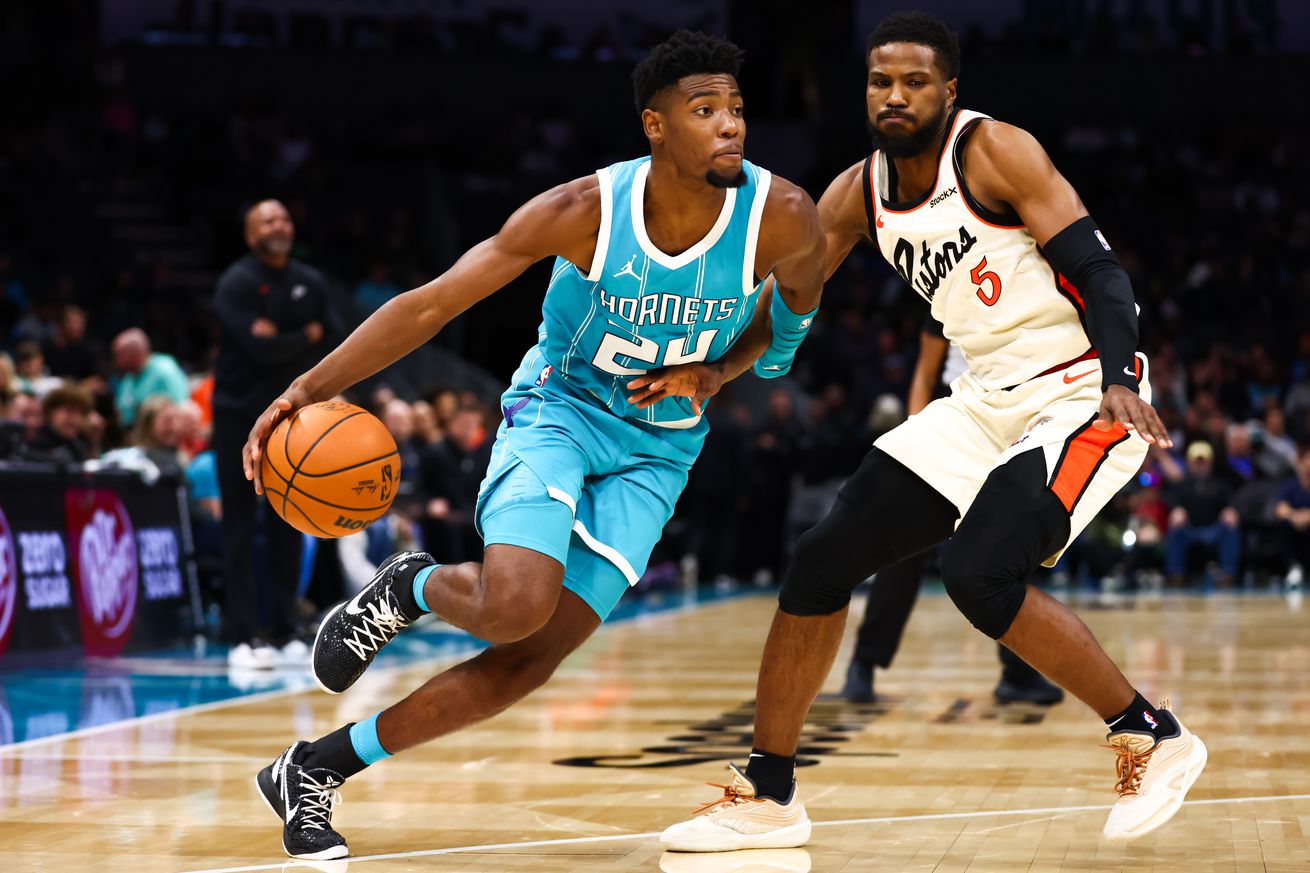 Detroit Pistons v Charlotte Hornets