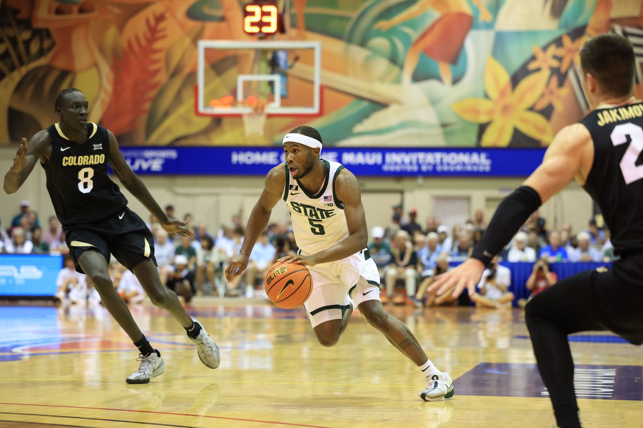 NCAA Basketball: Maui Invitational-Memphis at Connecticut