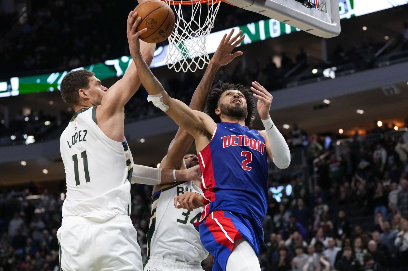 NBA: Detroit Pistons at Milwaukee Bucks