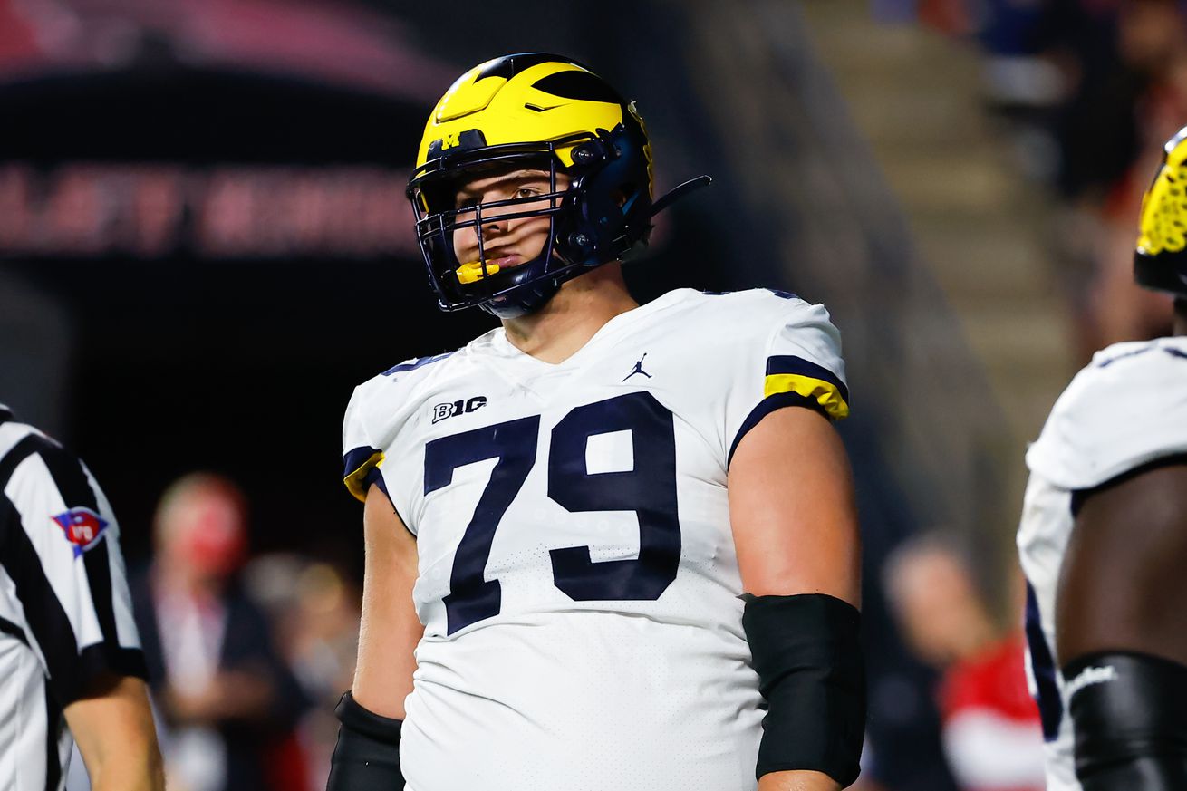 COLLEGE FOOTBALL: NOV 05 Michigan at Rutgers