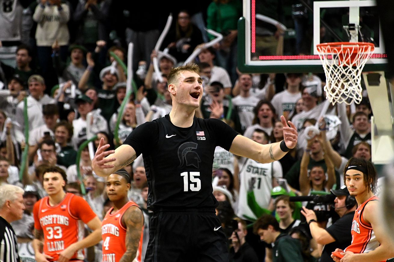 NCAA Basketball: Illinois at Michigan State