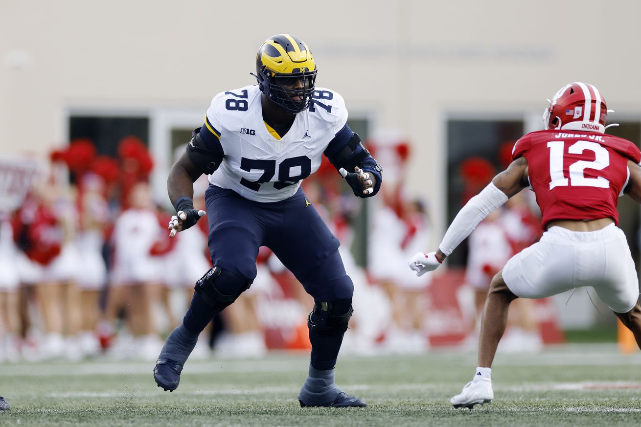 COLLEGE FOOTBALL: NOV 09 Michigan at Indiana