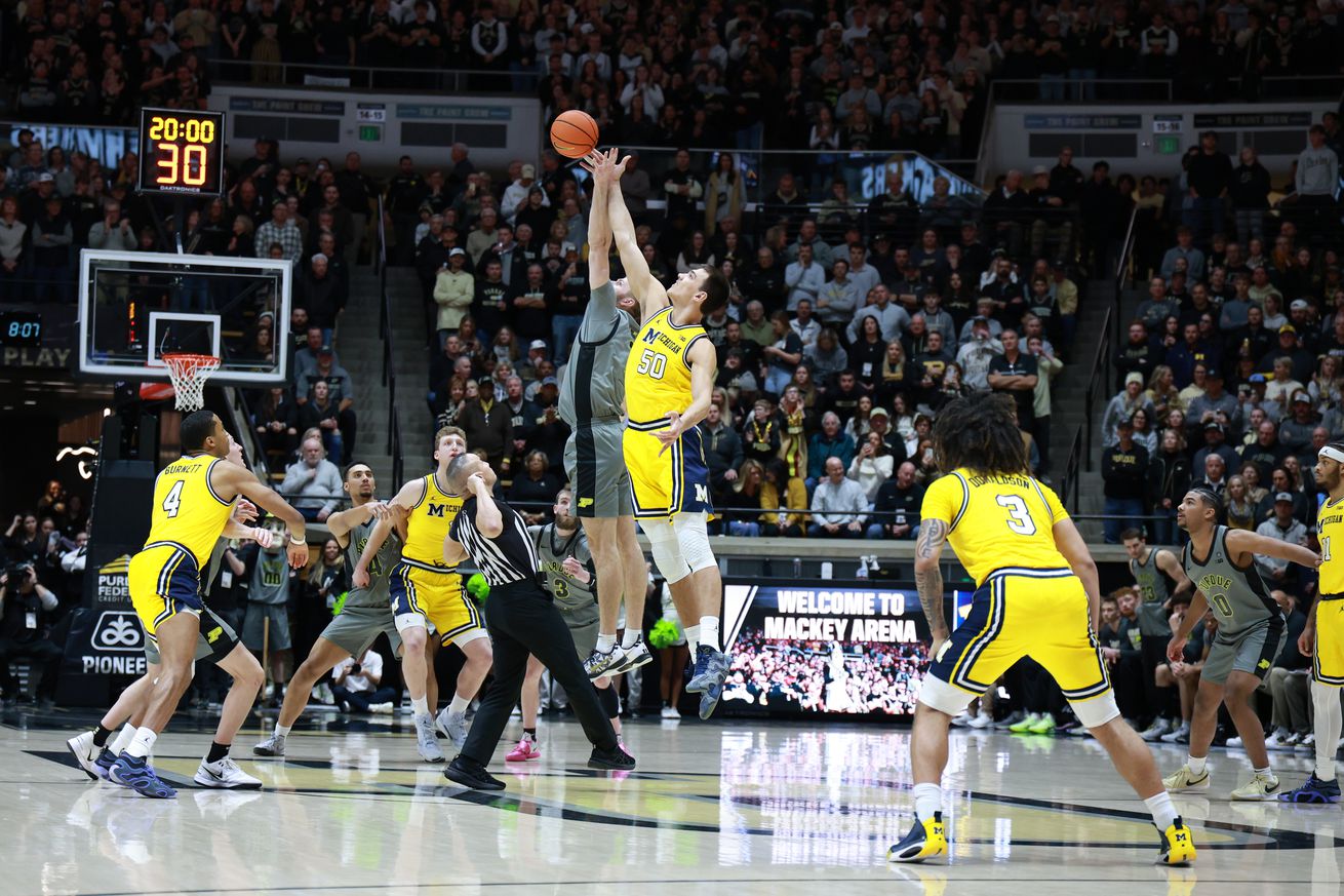 COLLEGE BASKETBALL: JAN 24 Michigan at Purdue