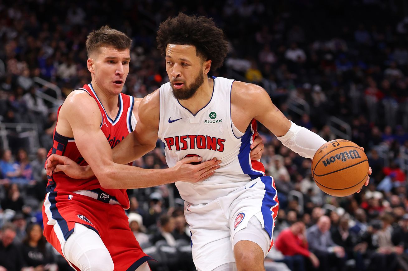 Los Angeles Clippers v Detroit Pistons
