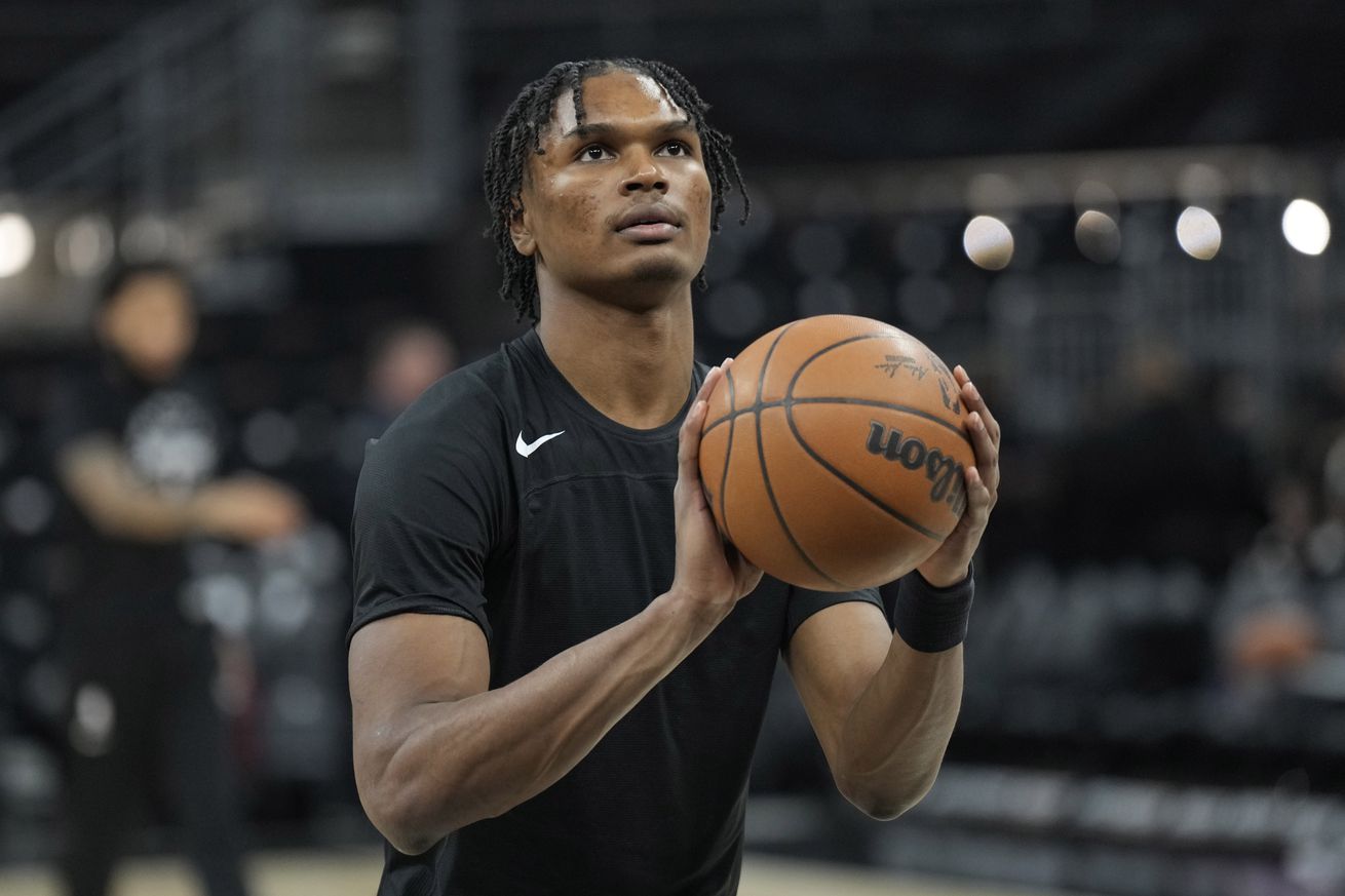 NBA: Detroit Pistons at San Antonio Spurs