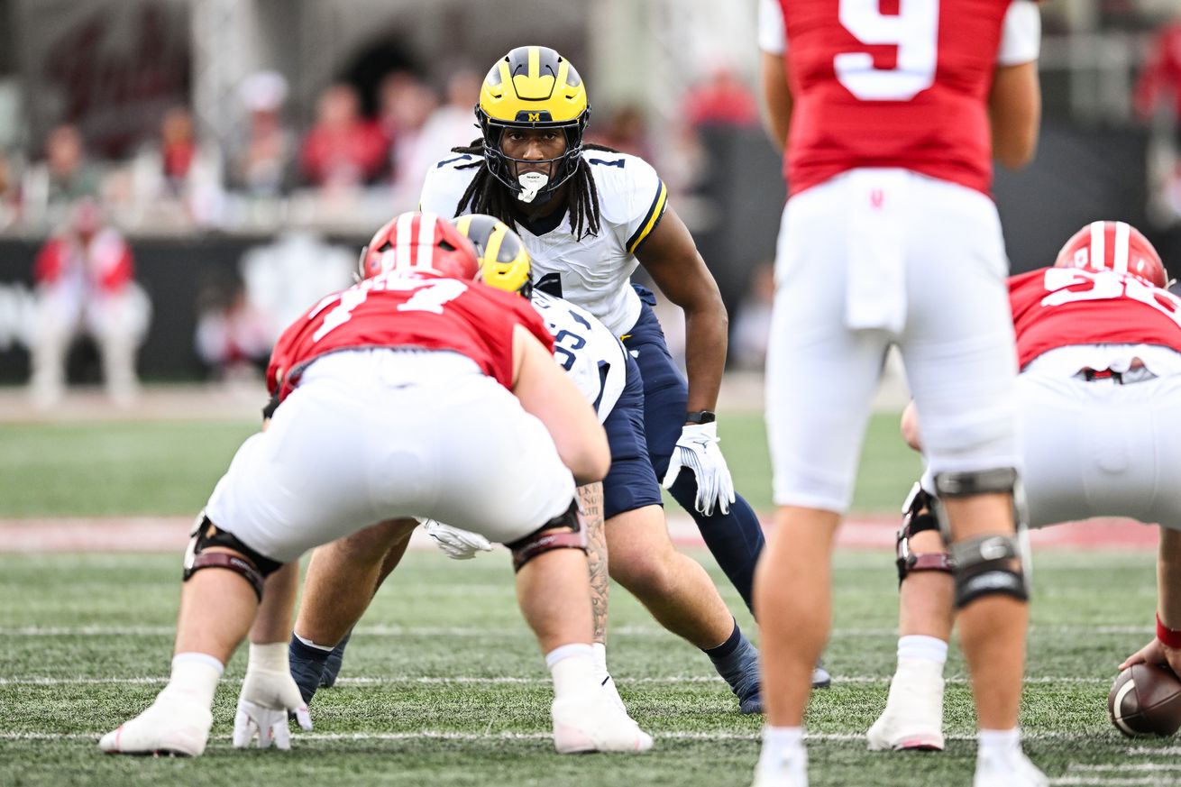 COLLEGE FOOTBALL: NOV 09 Michigan at Indiana