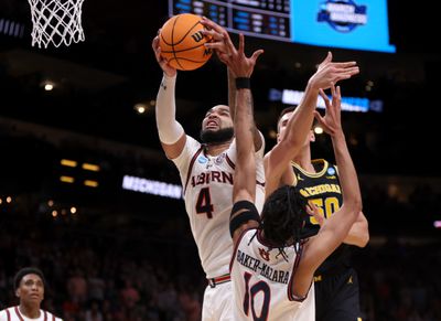 NCAA Basketball: NCAA Tournament South Regional-Michigan at Auburn