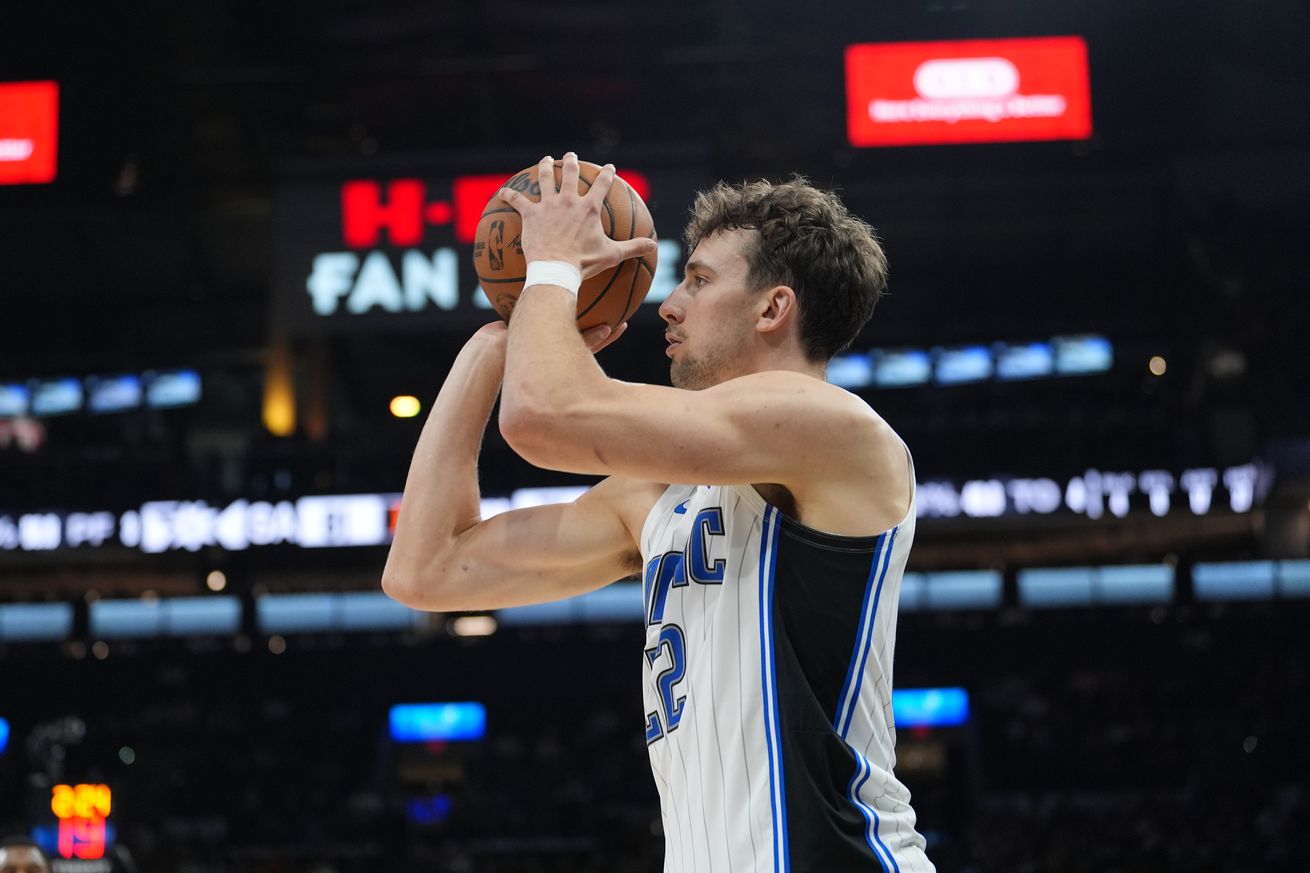 NBA: Orlando Magic at San Antonio Spurs