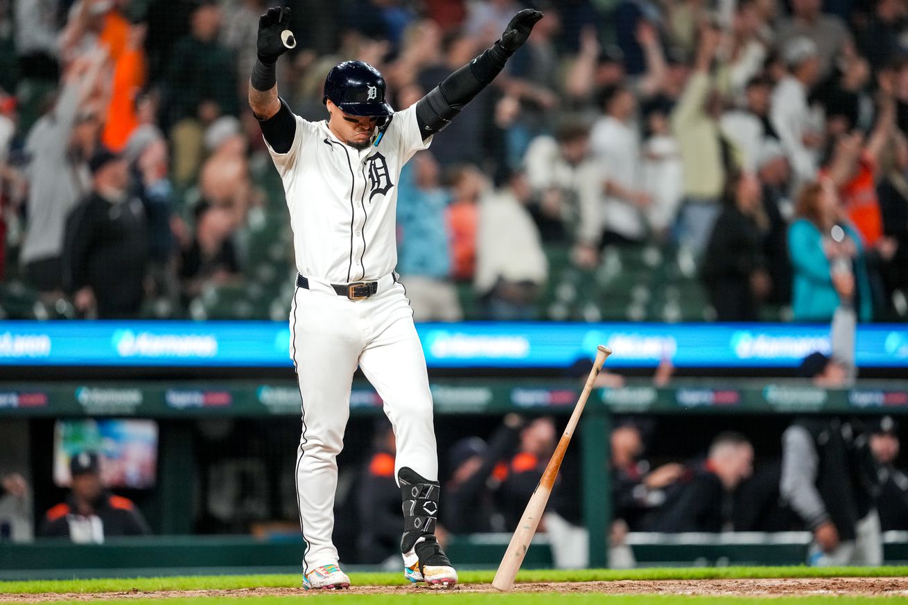 Boston Red Sox v Detroit Tigers