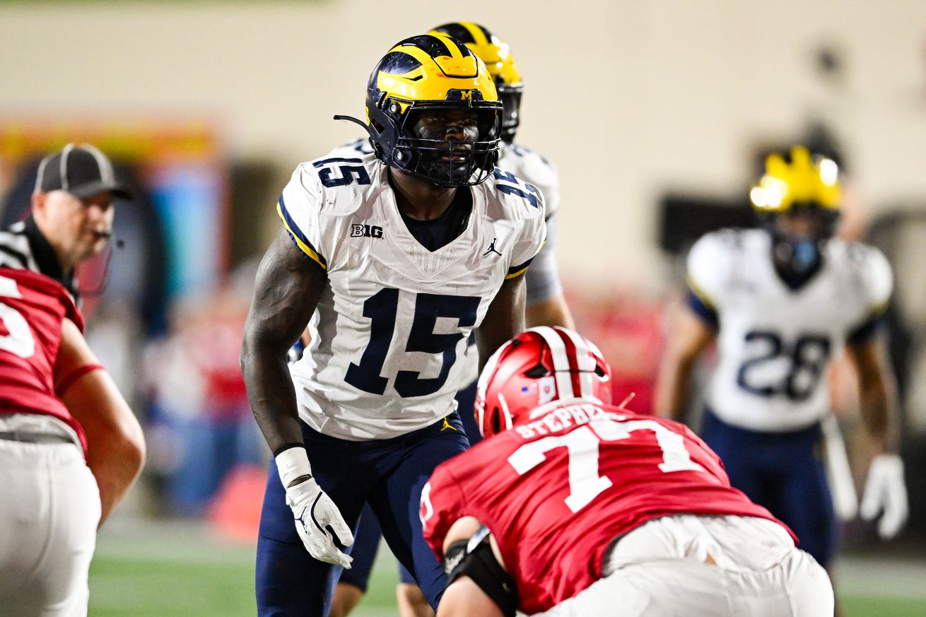 COLLEGE FOOTBALL: NOV 09 Michigan at Indiana