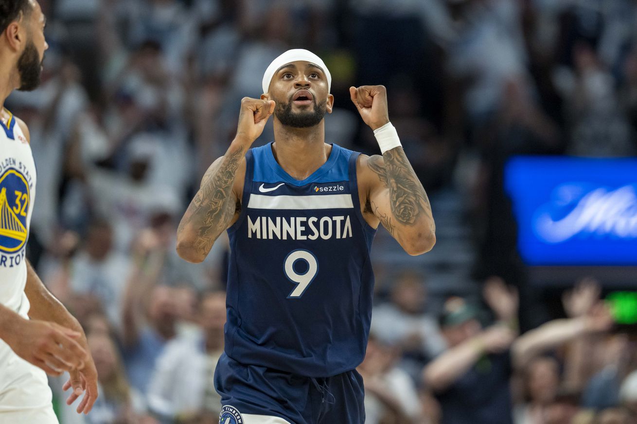 NBA: Playoffs-Golden State Warriors at Minnesota Timberwolves