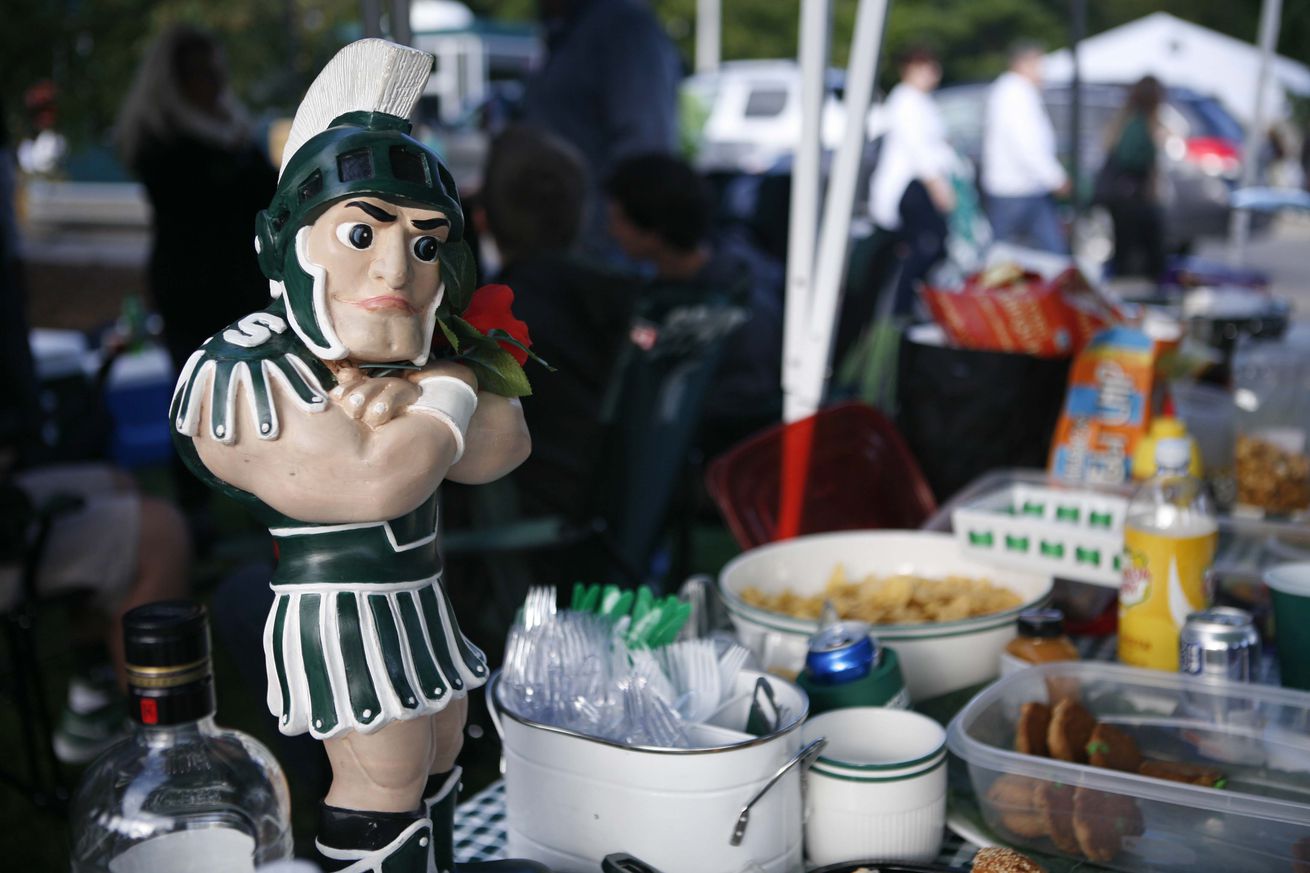 NCAA Football: Oregon at Michigan State