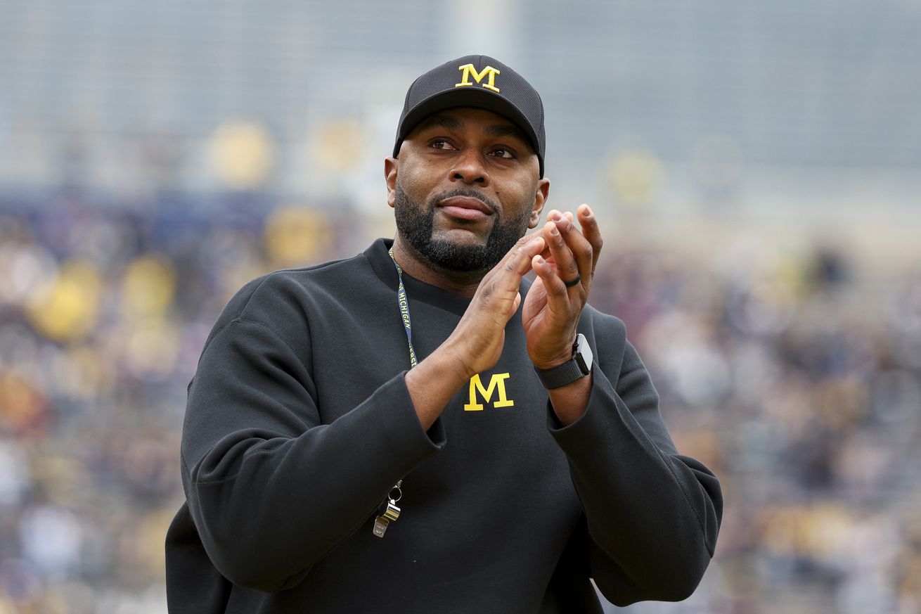 Michigan Maize vs Blue Spring Game
